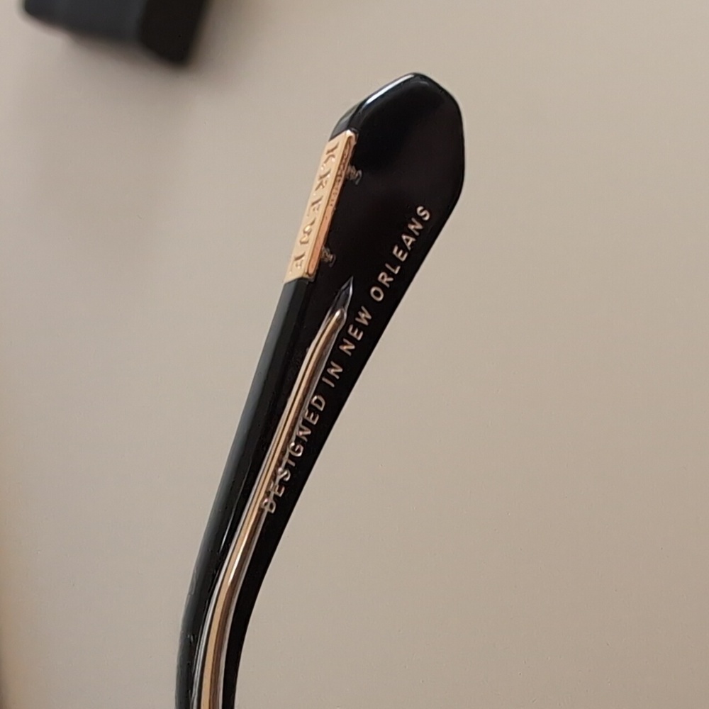 Krewe sunglasses Simone Oyster Black 24k Plated, Like New No Box - Picture 2 of 6